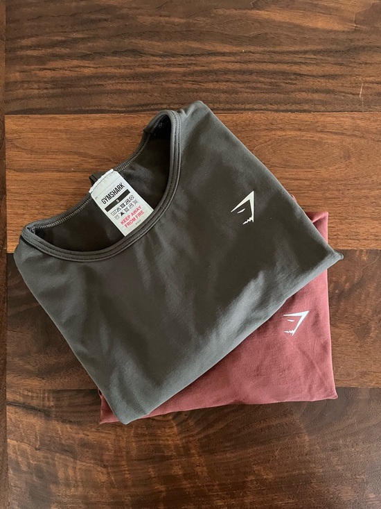 Gymshark Tops - Gymshark Long Sleeve Crop Tops - Sage & Burgundy